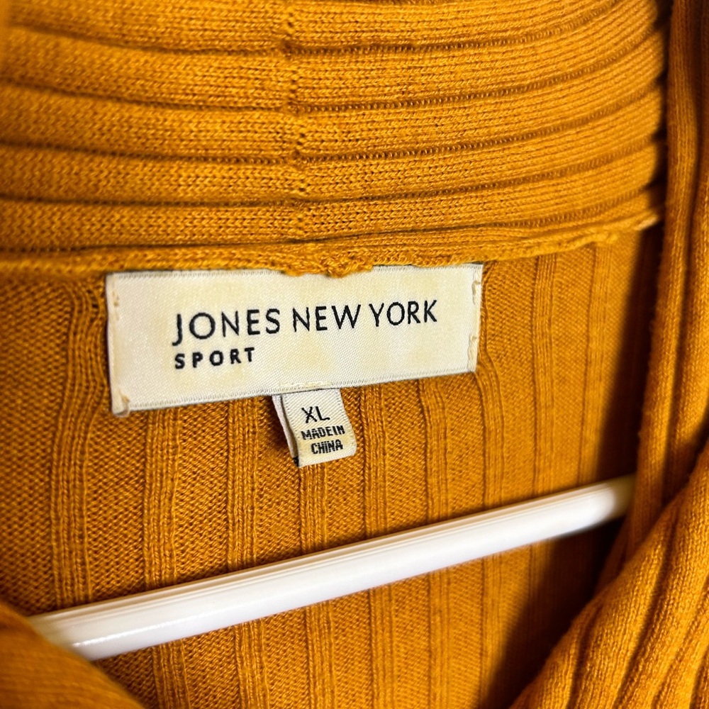 Jones New York Women’s Size XL, Cowl Neck Sweater - Picture 2 of 4